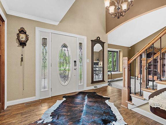2nd image of 113 Whisperwood Ln