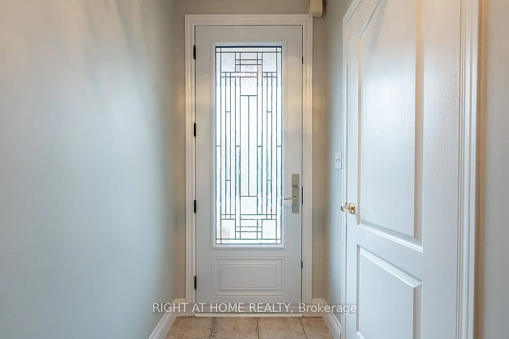 3 bed, $3,400 — Photo 4