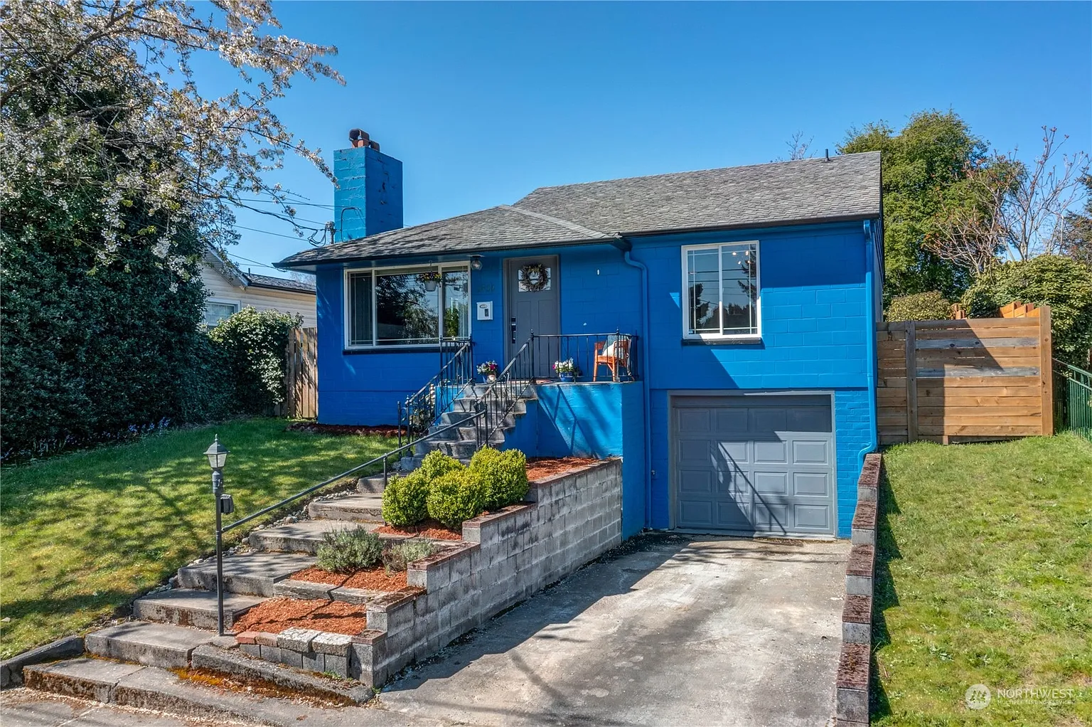6422 S Fawcett Avenue photo 1