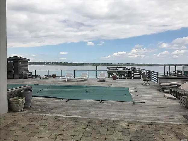 1452 Bay Blvd — Photo 8