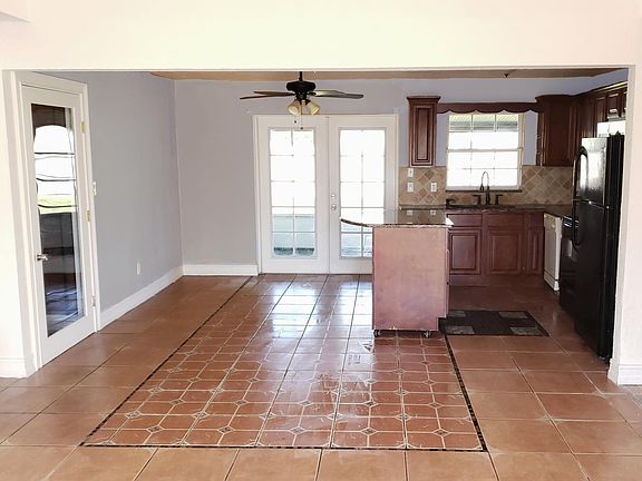 2nd image of 195 Citrus Dr