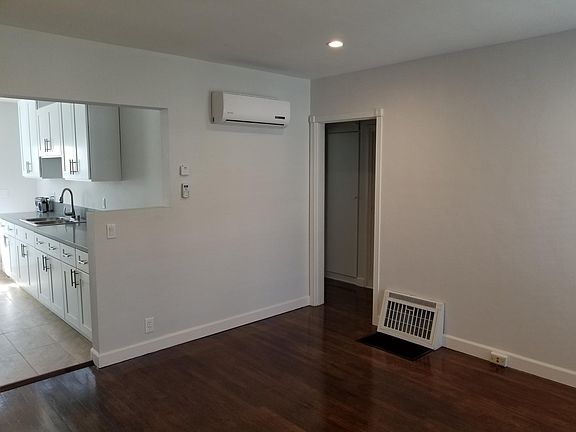 4th image of 1324 N Buena Vista St Unit C