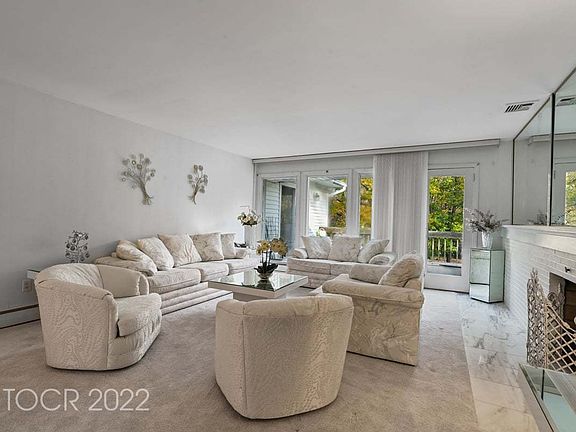 4th image of 6 Valley Ln