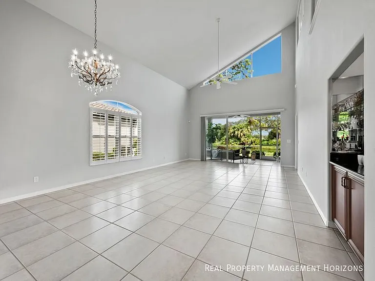 8737 Pebble Creek Ln — Photo 7