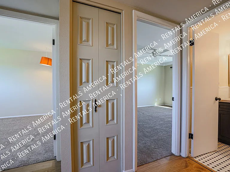 8613 E Clarendon Ave — Photo 23