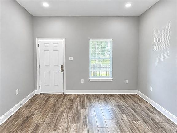 3rd image of 3405 Delambert St