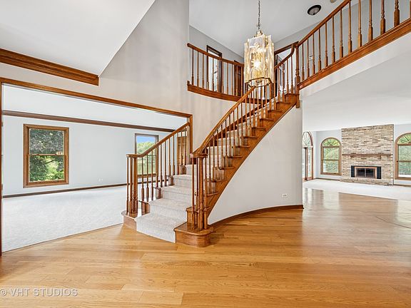 3rd image of 4 Taynton Ln