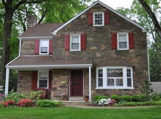 211 Morlyn Ave, Bryn Mawr, PA 19010