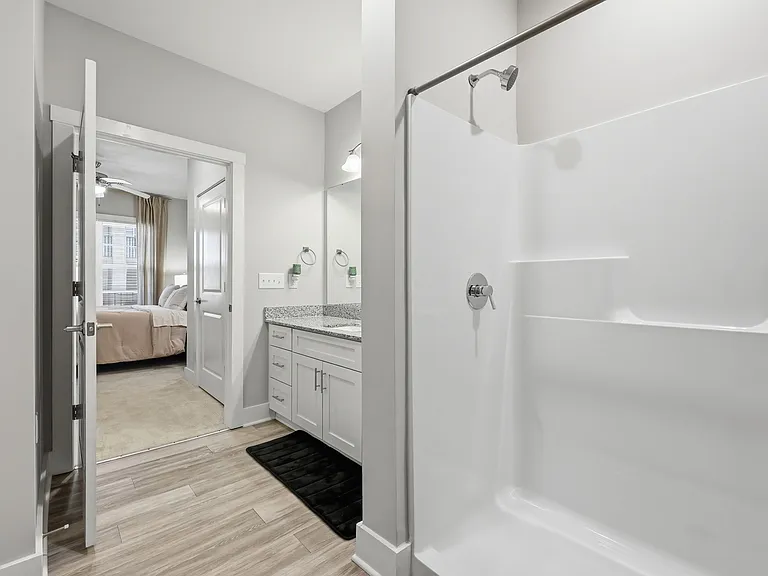 Pine Reserve Apartments — Photo 38