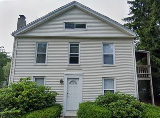 9 Elm St #1, Tariffville, CT 06081