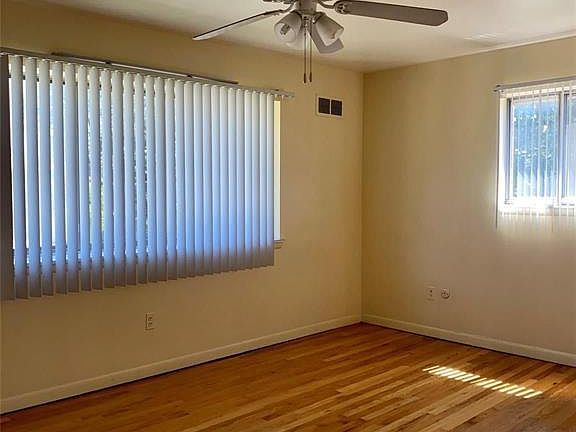 4th image of 5089 Mansfield Ave