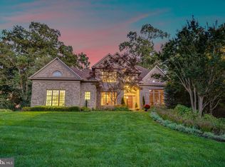 1163 Fieldview Dr, Reston, VA 20194