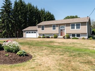 7412 S Pearl Rd, Oakfield, NY 14125