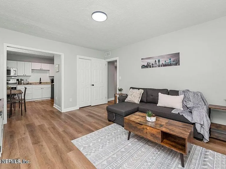 1833 San Marco Blvd #1 — Photo 10