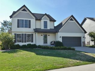 213 SW Driftwood Dr, Ankeny, IA 50023