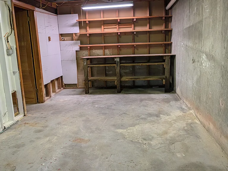43 Pinelock Dr — Photo 32