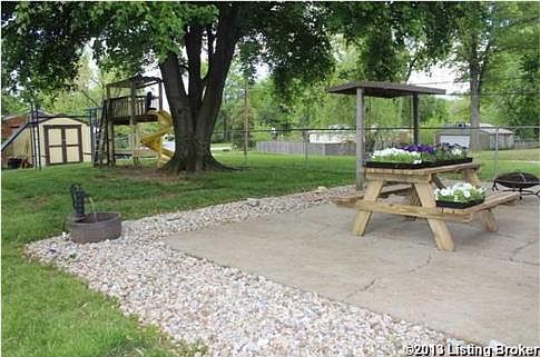 4th image of 5501 Jessamine Ln