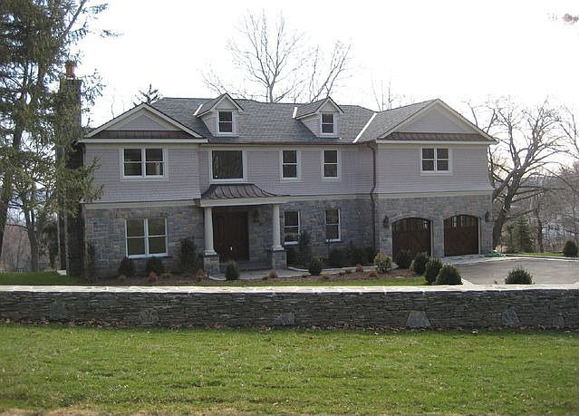 1st image of 2 Hugh Hill Ln