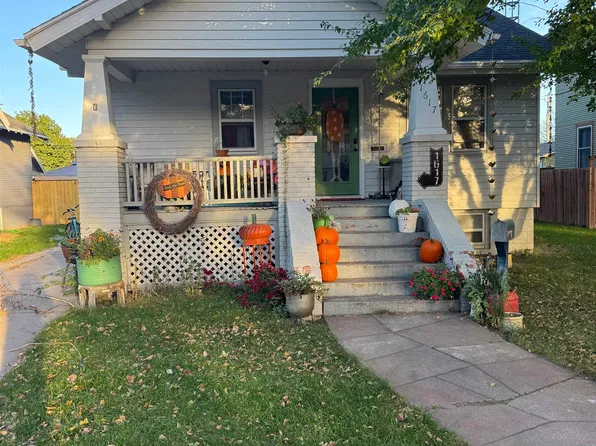 1617 Lake Ave, Gothenburg, NE 69138