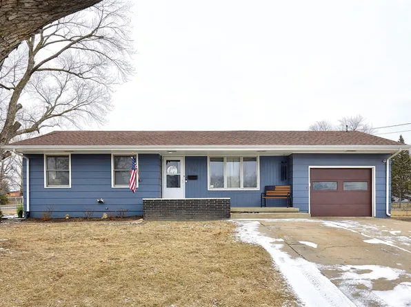 105 SW Flynn Dr, Ankeny, IA 50023