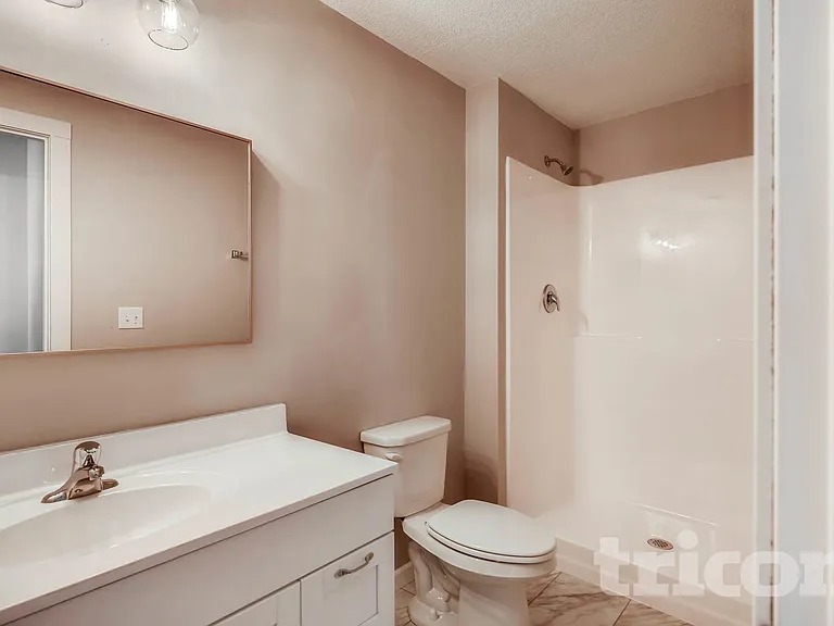 457 Lawson Ave W — Photo 14