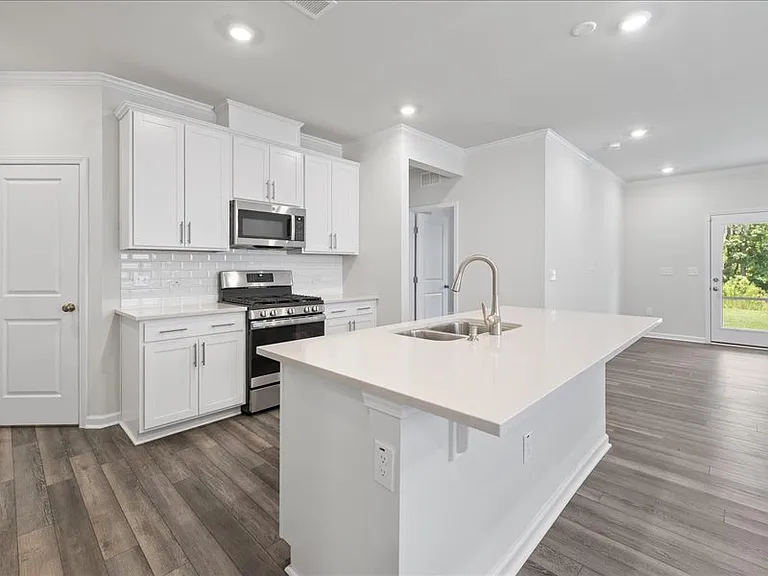 5914 Woodlawn Dr — Photo 15