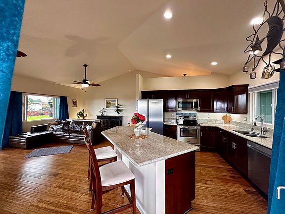 4th image of 73-1085 Kuuleialoha Cir