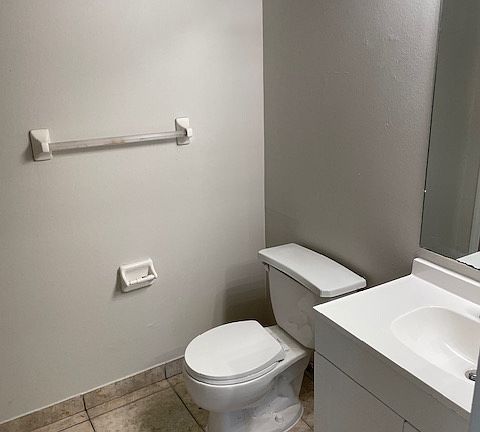 4th image of 4149 Corsair Ave