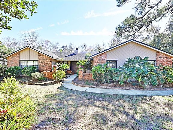 2nd image of 1213 Howell Creek Dr