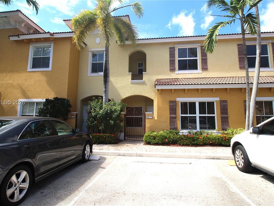 1st image of 3377 Merrick Ln #707