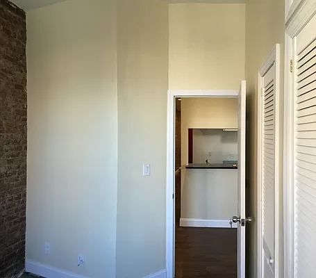 Rented by (Legacy) NY Quality Living Uptown | media 8