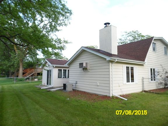 3rd image of 4938 Imperial Dr