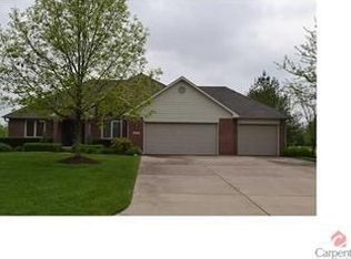 5875 W Stinemyer Ct, New Palestine, IN 46163