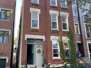 869 N Hermitage Ave APT 2F, Chicago, IL 60622
