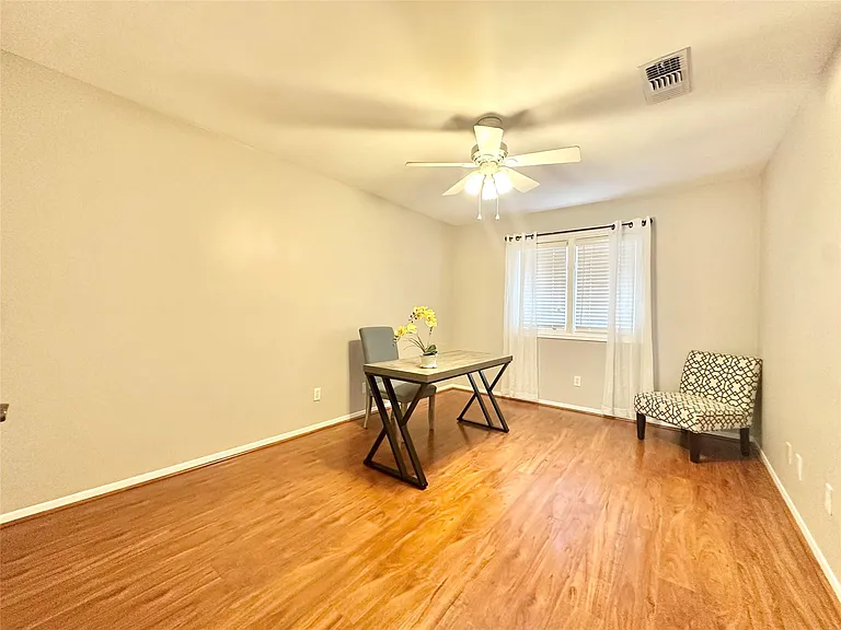 2514 Nantucket Dr #C — Photo 22