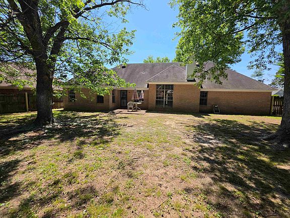 2nd image of 5570 Patsy Cir W
