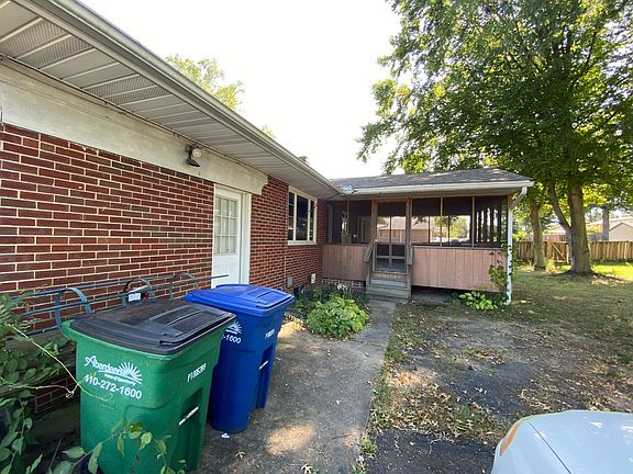 3rd image of 98 Mount Royal Ave