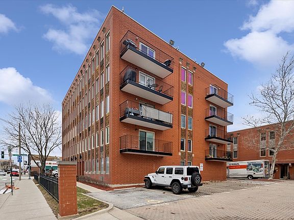 2nd image of 1041 Susan Collins Ln APT 203