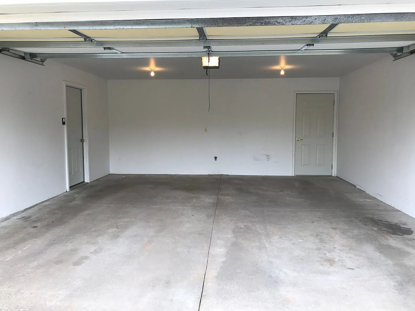 1338 Mark Ave Townhomes — Photo 2
