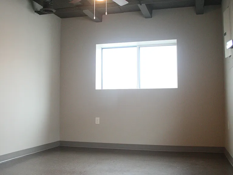 2224 Y St #200 — Photo 8