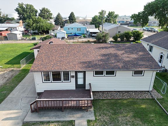 2nd image of 202 Hemlock Ave