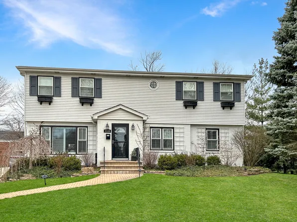 4338 Johnson Ave, Western Springs, IL 60558