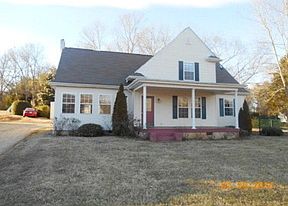 1st image of 535 Lower Creek Dr NE