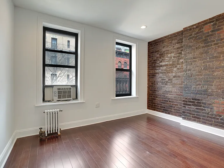 416 E 73rd St #2D — Photo 3