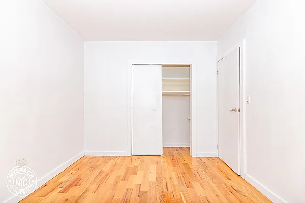 Rented by MySpaceNYC | media 8