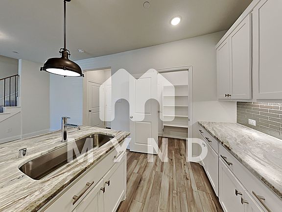 4th image of 3621 Dutchess Dr