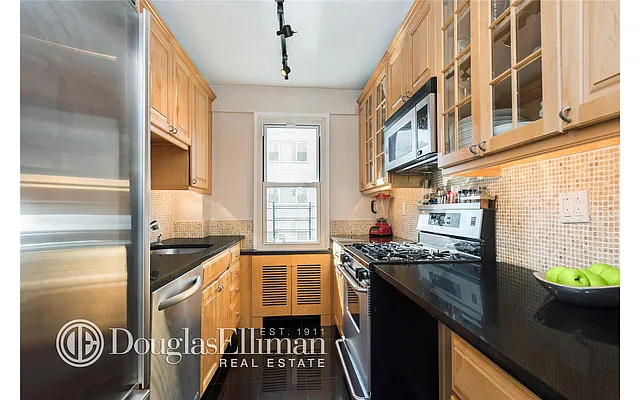 Sold by Douglas Elliman | media 12