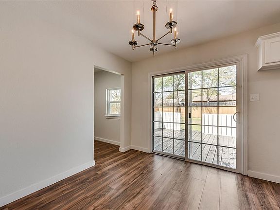5th image of 3053 Oxfordshire Ln