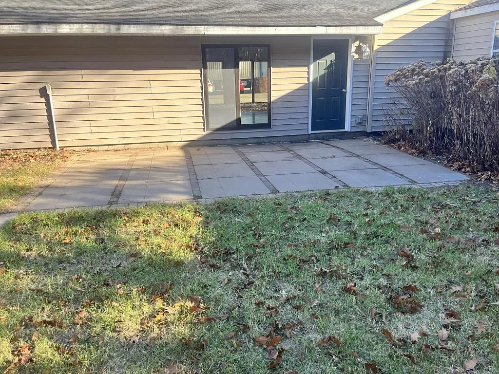 6306 Schofield Ave — Photo 4