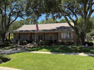 3724 Lake La Berge Ct, Baton Rouge, LA 70816